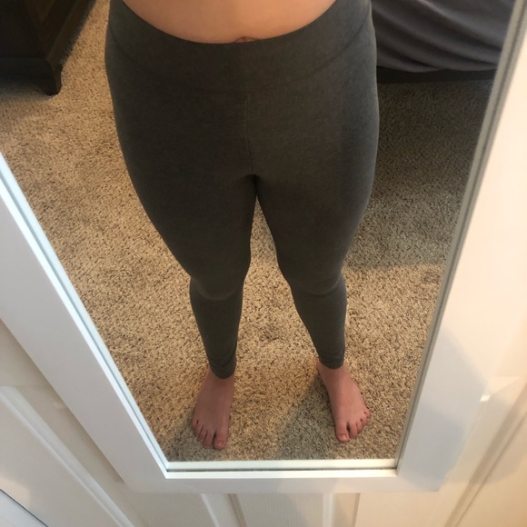 Aerie Grey Medium High Rise Leggings - Picture 5 of 7